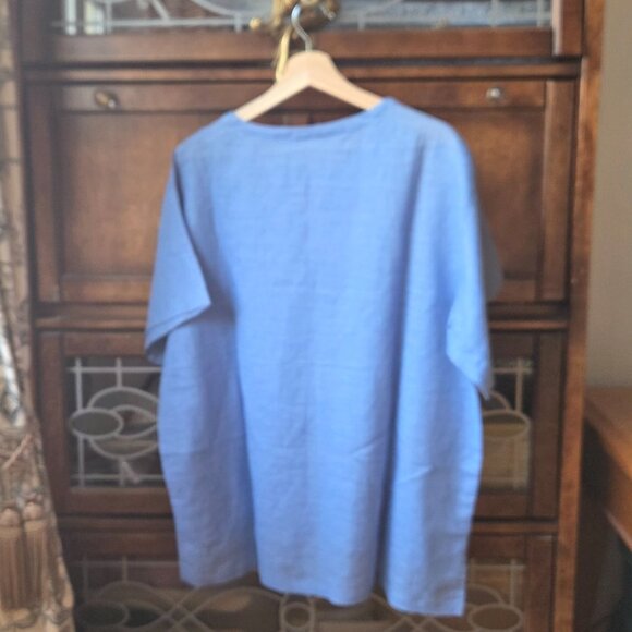 Never Worn Stunning Periwinkle Blouse 55% linen 45%cotton - Picture 4 of 5
